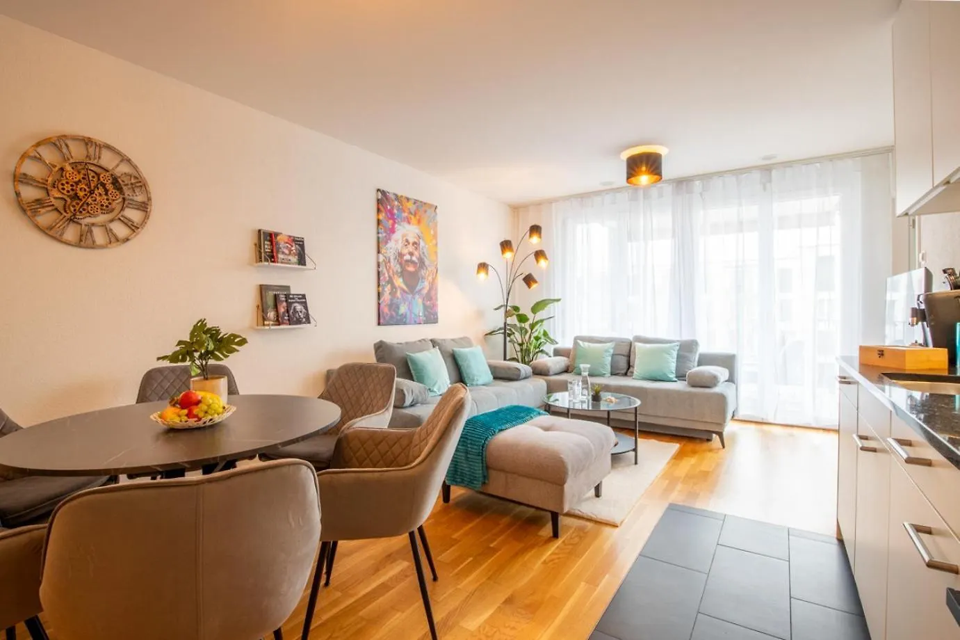 Special Einstein I Apartment Basel, Messe Kleinbasel 10-Star