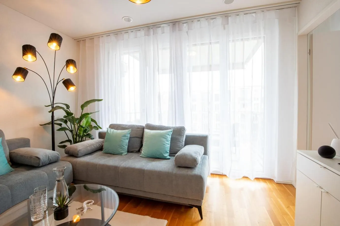 Special Einstein I Apartment Basel, Messe Kleinbasel 10-Star Schweiz